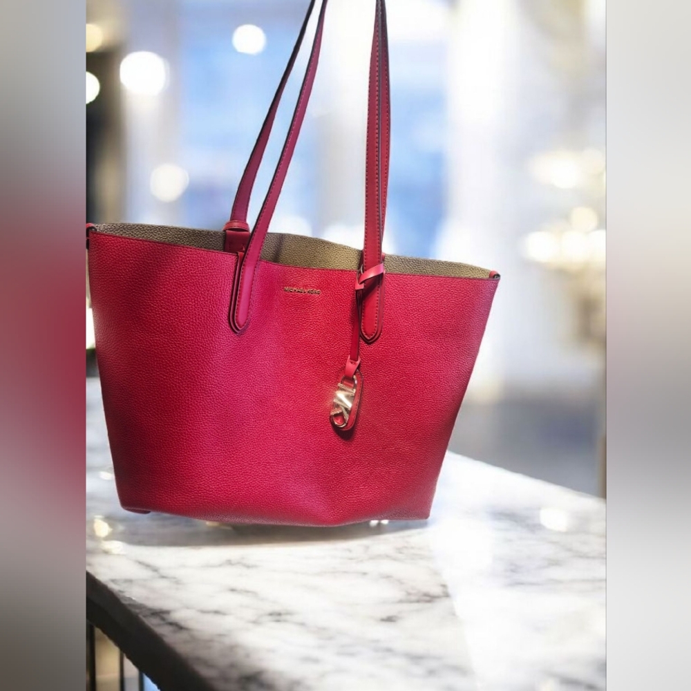 Michael Kors REVERSIBLE  Pebbled Leather Tote With Removable Pouch. Pristine. - Picture 4 of 7